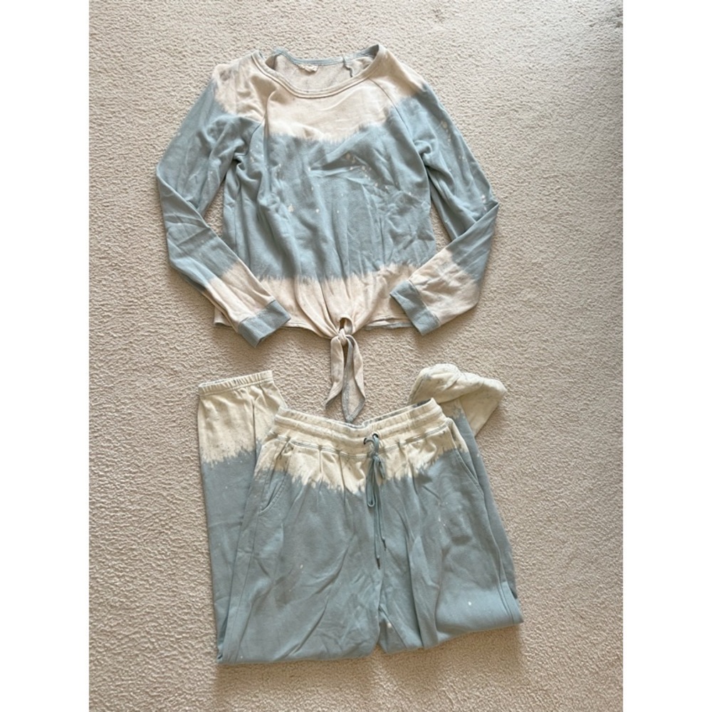 vici lounge set